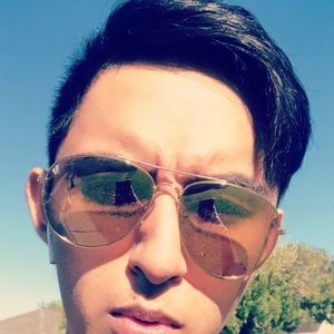 Meet your Posher, Abelardo